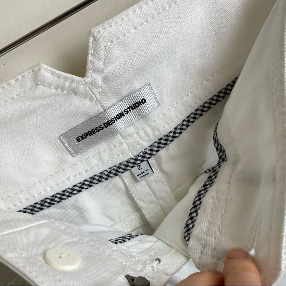 EXPRESS Bermuda Shorts White Size 2 - Picture 3 of 4